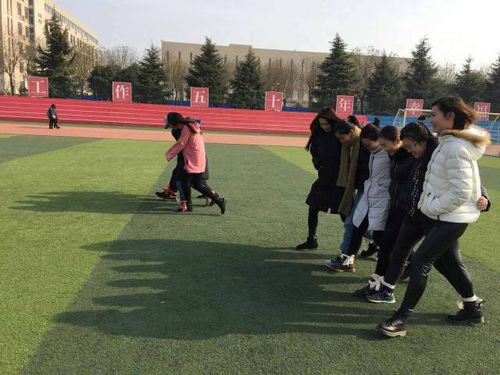 融藝術(shù)于方寸，展創(chuàng)意在生活——藝術(shù)設(shè)計(jì)學(xué)院寢室文化節(jié)趣味文化藝術(shù)交流活動(dòng)策劃